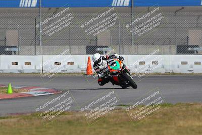 media/Nov-26-2022-Fastrack Riders (Sat) [[b001e85eef]]/Level 2/Session 3 Outside Turn 9/